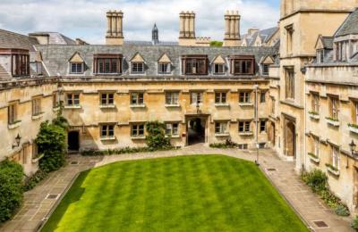 Pembroke College - Oxford