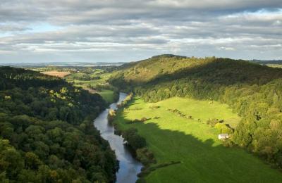 Symonds Yat Rock