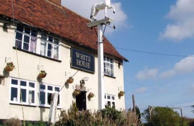 Tattingstone - White Horse Inn