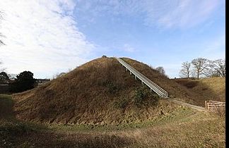 Thetford Castle Hill Earthworks (HE)