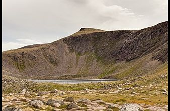 Loch Coire an Lochain