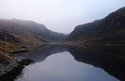 Loch Glendhu  - Unapool