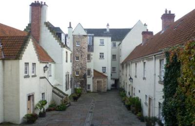 White Horse Close - Edinburgh