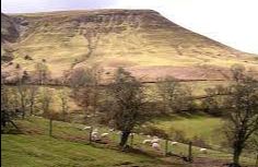 Twmpa/Lord Hereford's Knob - Abergavenny