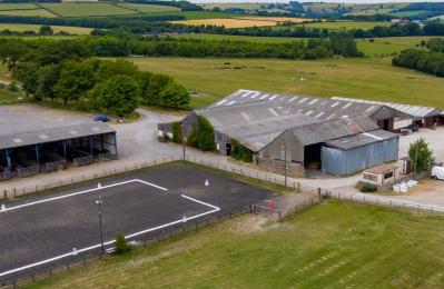 Ivesley Equestrian Centre - Waterhouses